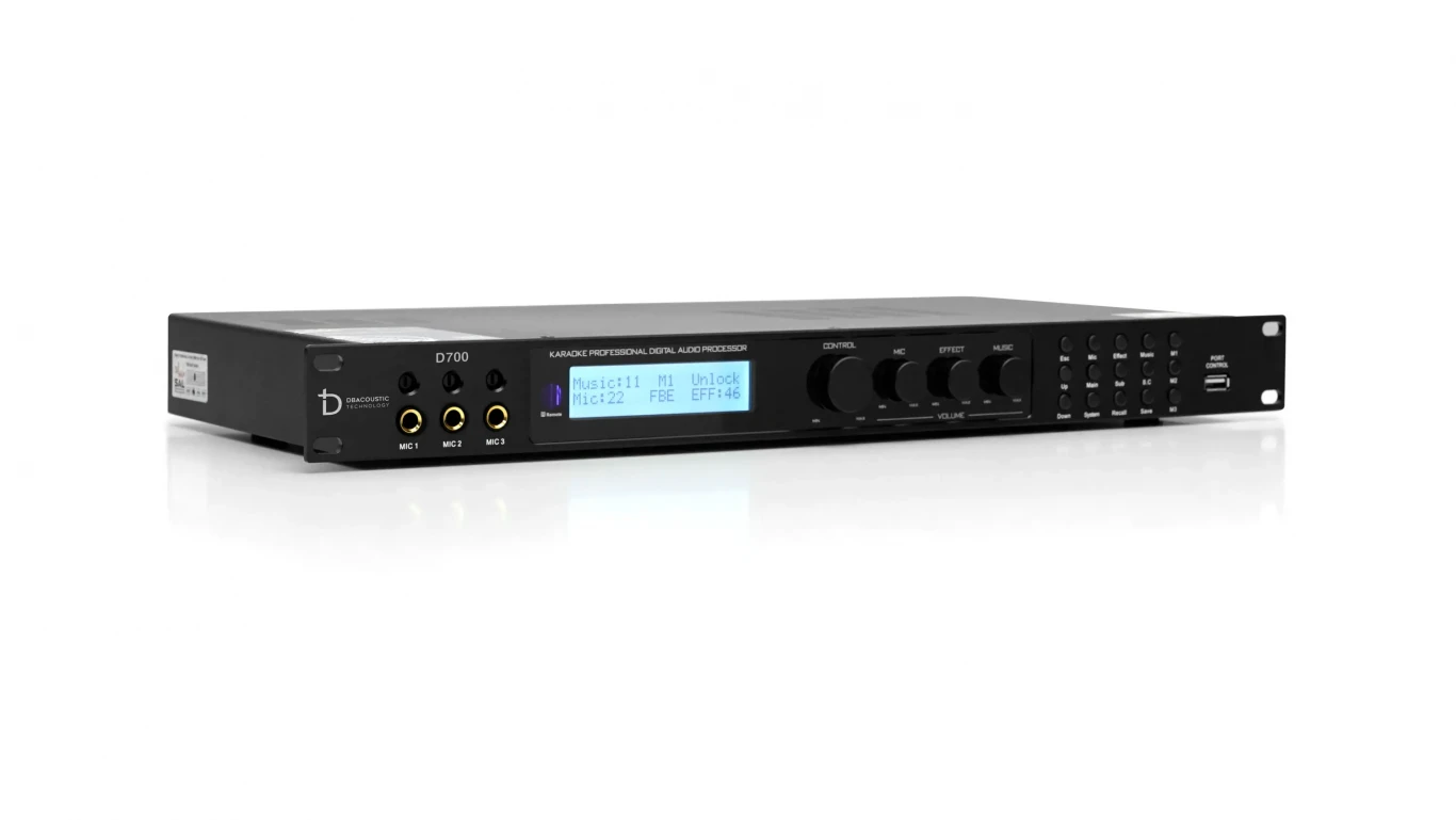 d700